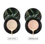 Dos bases Moisture Cushion, una tono Ivory 01 y otra Natural 02, con empaque negro y diseño verde.