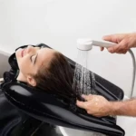 Lavacabezas inflable para adultos mayores y pacientes encamados - facilita el lavado de cabello sin derrames de agua - Imagen 7