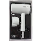 Secador de cabello iónico compacto color blanco modelo MAXI-8081 con boquilla concentradora en empaque organizador de plástico negro.