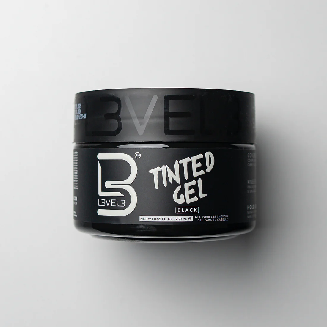 Gel para el cabello L3VEL3 color negro en tarro redondo de 250 ml, presentación con tapa negra y etiqueta frontal con letras blancas sobre fondo oscuro.