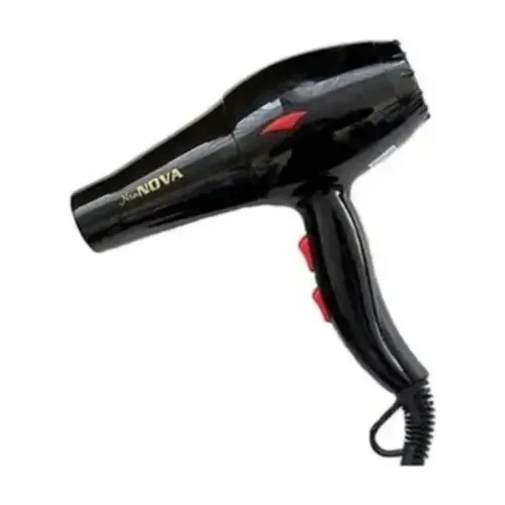 Secador de cabello profesional de color negro con diseño ergonómico, botones laterales de control de calor y cable con gancho para colgar.