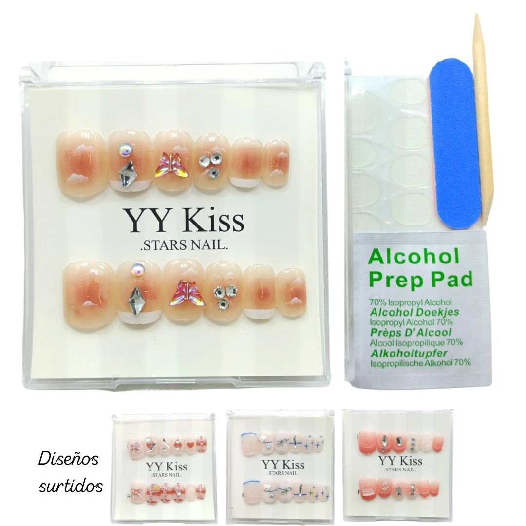 Set de uñas postizas decoradas con diseños de nubes y mariposas, incluye 24 uñas, adhesivos, lima, palito de naranjo y paño con alcohol. Diseños surtidos.