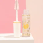 Trio Byapple máscara para pestañas transparente en envase de 13g, con aplicador blanco.