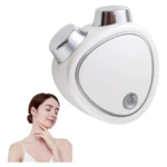 Dispositivo blanco para gimnasia facial con electroestimulación y acabado cromado.