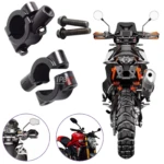 Bases para espejos de moto en negro, con tornillos y detalle de logo IPBK Motors.