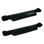 Dos cinturones negros para ejercicios de glúteos con logo STTRIKER y bandas elásticas.