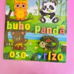 Rompecabezas de madera didáctico con figuras de buho, panda, oso y erizo, con sus nombres en español.