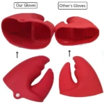 Comparativa de pinzas de cocina en silicona roja resistente al calor. La versión de 7.5 cm de apertura es más amplia que la estándar de 6 cm.