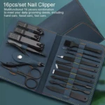 Estuche de cuero azul con set de manicure y pedicure de 16 piezas, herramientas negras para cuidado personal.
