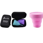 Set 2 copas menstruales Aneer, azul y lila, en estuche negro y esterilizador plegable rosa.