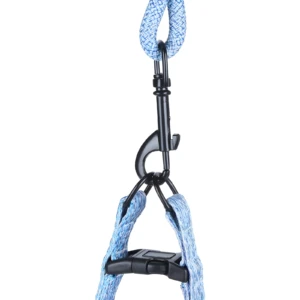 Arnés para perro azul con clip metálico y hebilla, ideal para paseos seguros.