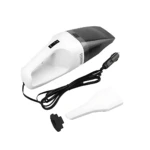 Aspiradora de coche portátil blanca y gris de 120W, con accesorios y cable de encendedor de 12V.