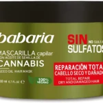 Mascarilla capilar Babaria verde con aceite de cannabis, 200 ml, para cabello seco y dañado, sin sulfatos.