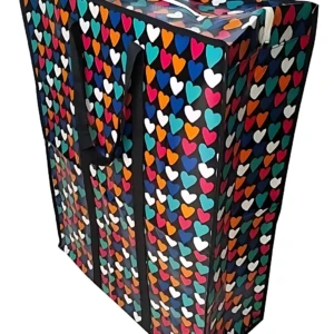 Bolsa grande con estampado de corazones multicolor, cierre de cremallera y asas negras, ideal para organizar y transportar.