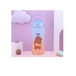 Botella termo motivacional azul y naranja con oso de We Bare Bears y tapa a presión, ideal para agua.