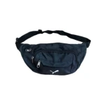 Canguro deportivo negro Puma con logo blanco, múltiples bolsillos y correa ajustable para correr.