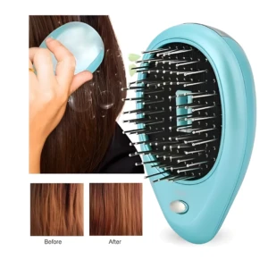 Cepillo iónico masajeador color turquesa con cerdas metálicas, que muestra su uso sobre el cabello y una comparativa de antes y después del tratamiento.