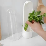 Conservador de verduras tipo botella en set x2, transparente y blanco, ideal para alargar frescura.