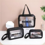 Set x3 cosmetiqueras transparentes con marco negro, ideales para organizar esenciales de viaje y tocador.