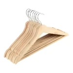 Set x2 ganchos de madera para ropa, color natural, diseño liso con muescas para camisas y pantalones.