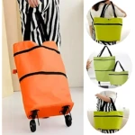 Carro de compras naranja con ruedas, y set de dos bolsas plegables verdes.