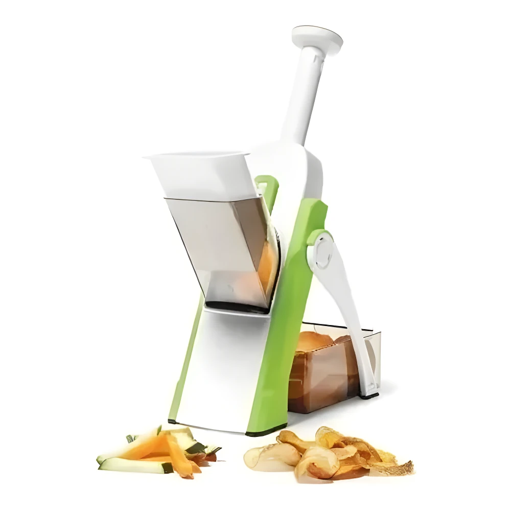 Picador vertical de verduras blanco y verde con hojas de zanahoria y papas cortadas.