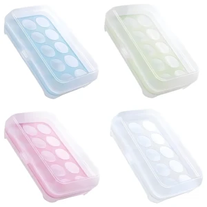 Porta huevos canasta plástico con tapa transparente, disponible en azul, verde, rosa y blanco, para 12 huevos.