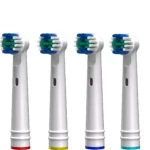 Set x4 cabezales repuesto cepillo eléctrico Oral B, con base blanca y cerdas azules, verdes y blancas.