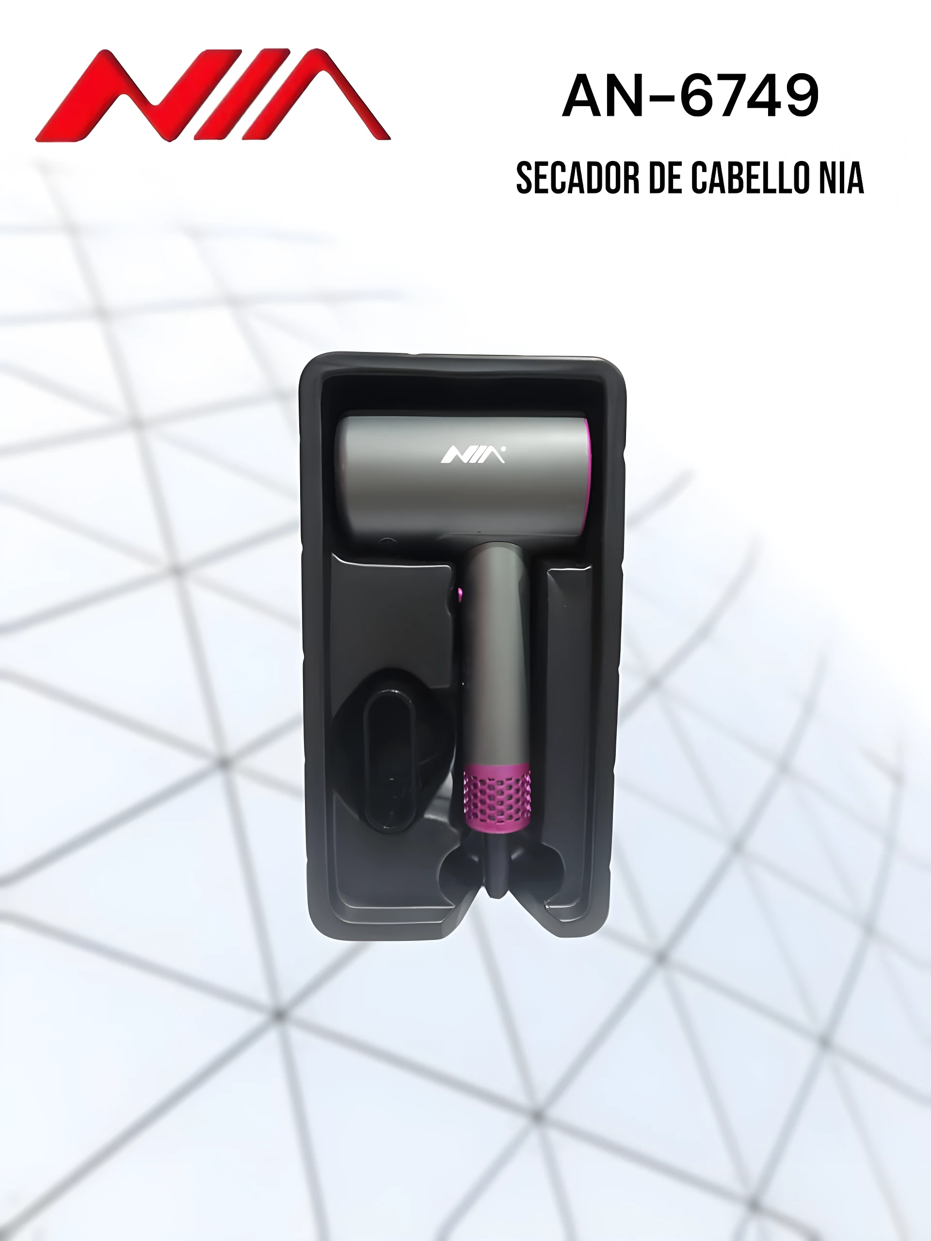 Secador de cabello Nia AN-6749 gris con detalles fucsia, presentado en bandeja de empaque negra junto a su boquilla concentradora de aire.