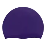 Gorro de natación morado de silicona, diseño liso, ajuste cómodo para entrenamiento.