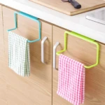 Set de 2 toalleros colgantes de cocina, uno azul y otro verde, para colgar paños en gabinetes.