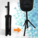 Trípode metálico negro para parlantes, plegable y ajustable, en uso con parlante.