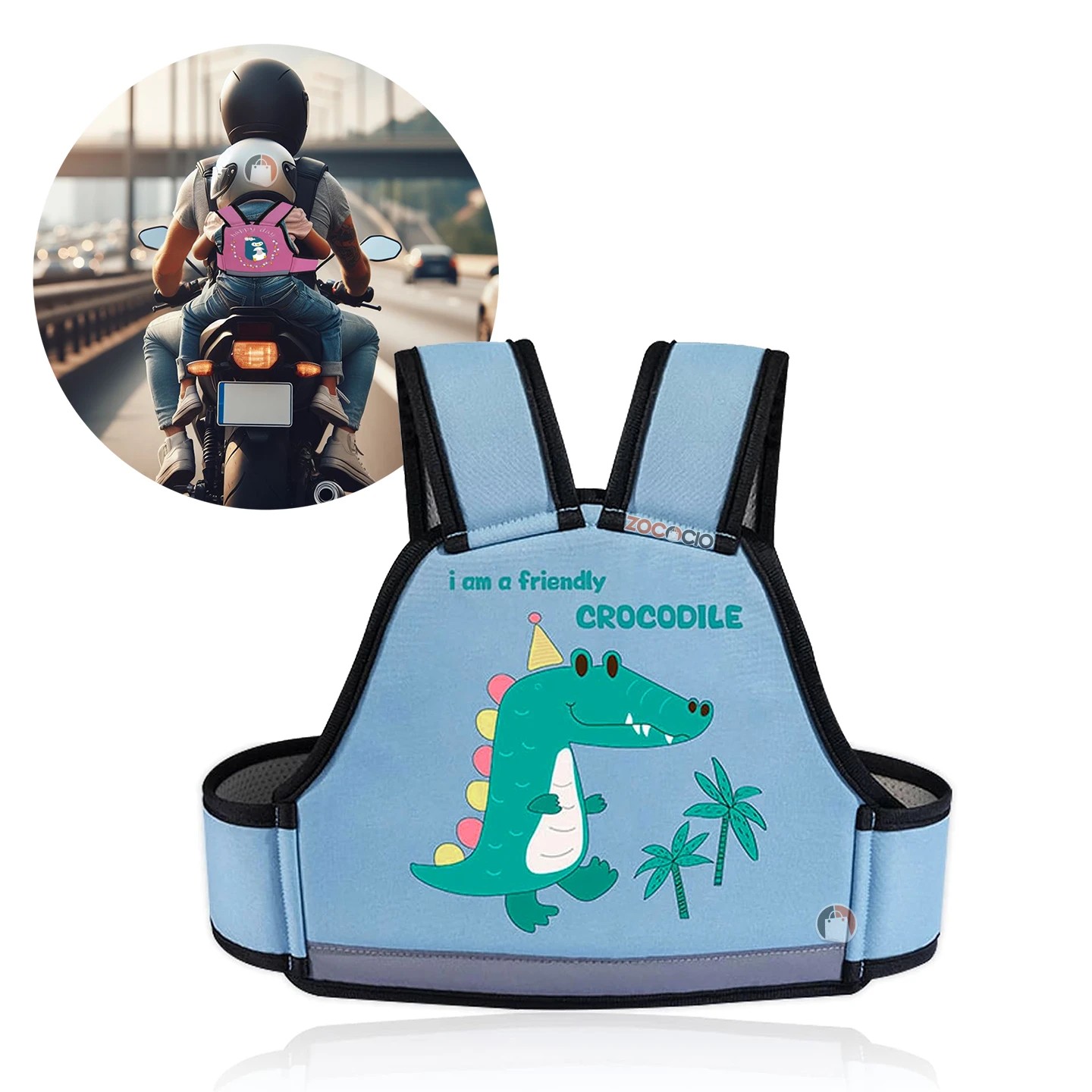 Arnés de seguridad infantil para motocicleta en color azul claro con diseño de cocodrilo amigable y palmeras. Incluye inserto acolchado y correas ajustables.