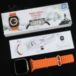 Smartwatch T800 Ultra plateado con pulso naranja, cargador inalámbrico y manual en caja.