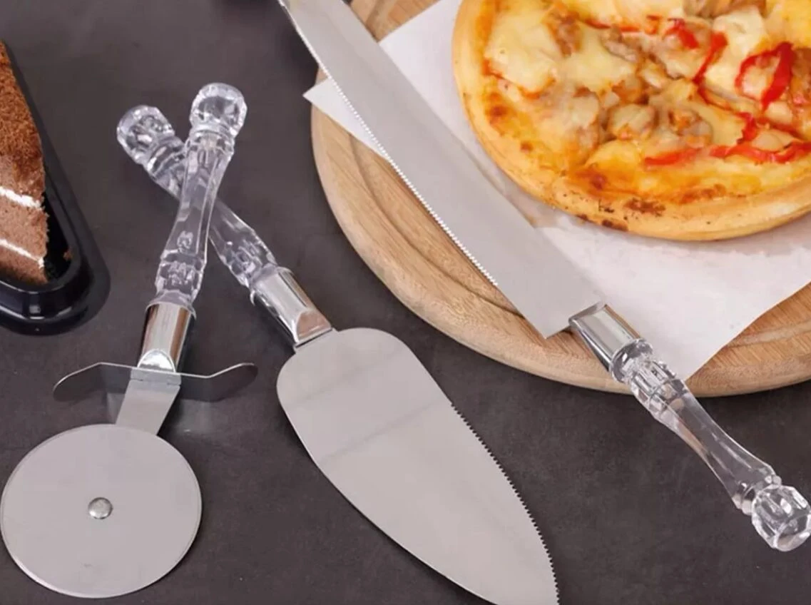 Set Cuchillo Torta Espátula y Rodillo Pz