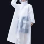 Impermeable con Capucha y Visera - Imagen 5