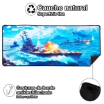 Mousepad gamer XL con diseño de batalla naval. Superficie lisa de caucho natural y bordes reforzados de nylon y poliéster.