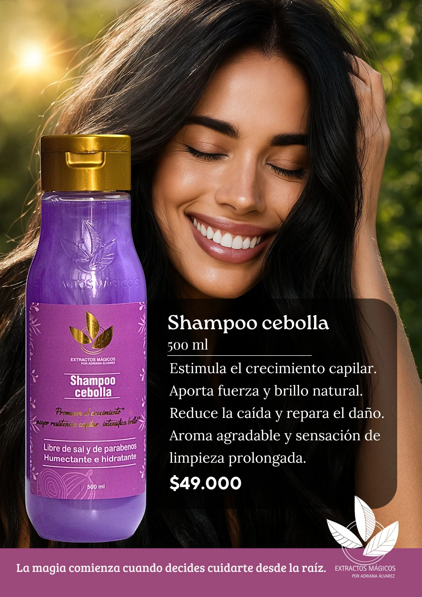 Botella de 500 ml de champú de cebolla con tapa dorada, etiqueta morada y texto blanco, sobre fondo natural con mujer sonriendo al lado.