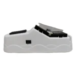 Afilador eléctrico multifuncional blanco con base ondulada, interruptor negro y cabezal de corte inclinado para cuchillos y tijeras.