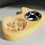 Comedero doble para mascotas JANDTEK amarillo, con tazón de acero inoxidable y otro con separadores para ralentizar la ingesta.