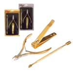 Kit manicure dorado 3 piezas: cortaúñas, empujador de cutícula y tijeras.