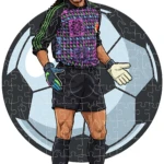 Rompecabezas de fútbol en MDF con portero de pelo rizado en camiseta de triángulos morados y azules sobre fondo de balón.