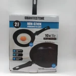 Caja del set de dos sartenes antiadherentes Granitestone de color negro con puntitos. Se observa una de 5.5 pulgadas con un huevo y otra de 9.5 pulgadas. Etiquetas destacan durabilidad y mango frío.