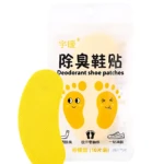 Paquete de tiras desodorantes para calzado en color amarillo, con diseño de huellas de pies sonrientes y texto que indica función de absorción de humedad y eliminación de olores.