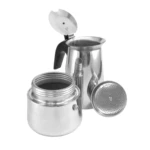 Cafetera espresso manual de acero inoxidable desarmada, mostrando cuerpo, tapa con filtro y base separados sobre fondo blanco.