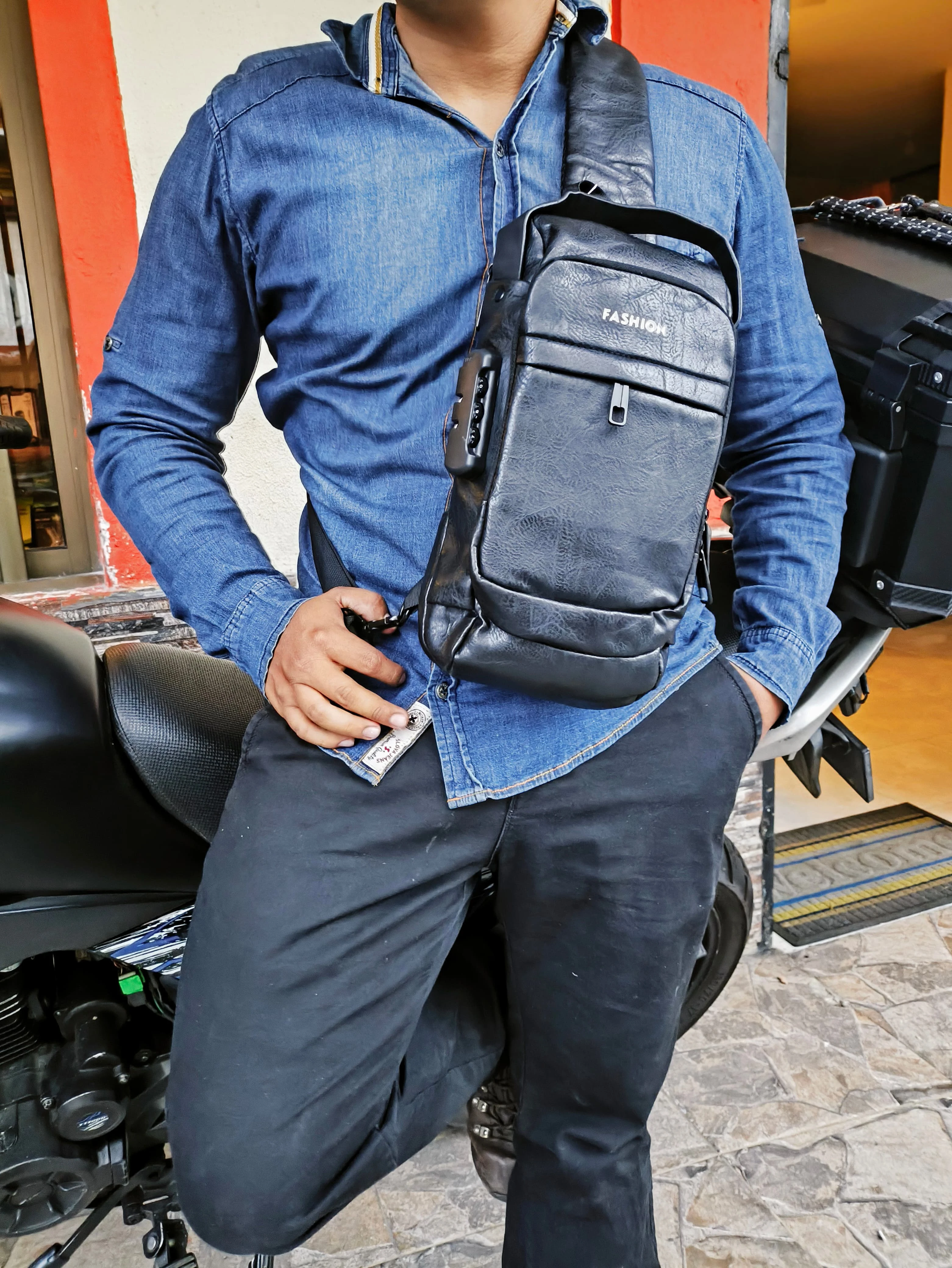 Bolso Antirobo Cuero