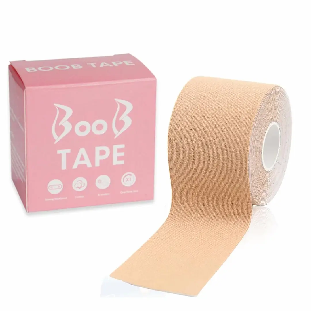 Cinta corporal beige enrollada con caja rosa que muestra el nombre del producto y detalles de uso.
