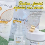 Rutina facial Bioaqua con arroz: limpiador, mascarilla, exfoliante y sérum en presentación blanca y dorada.