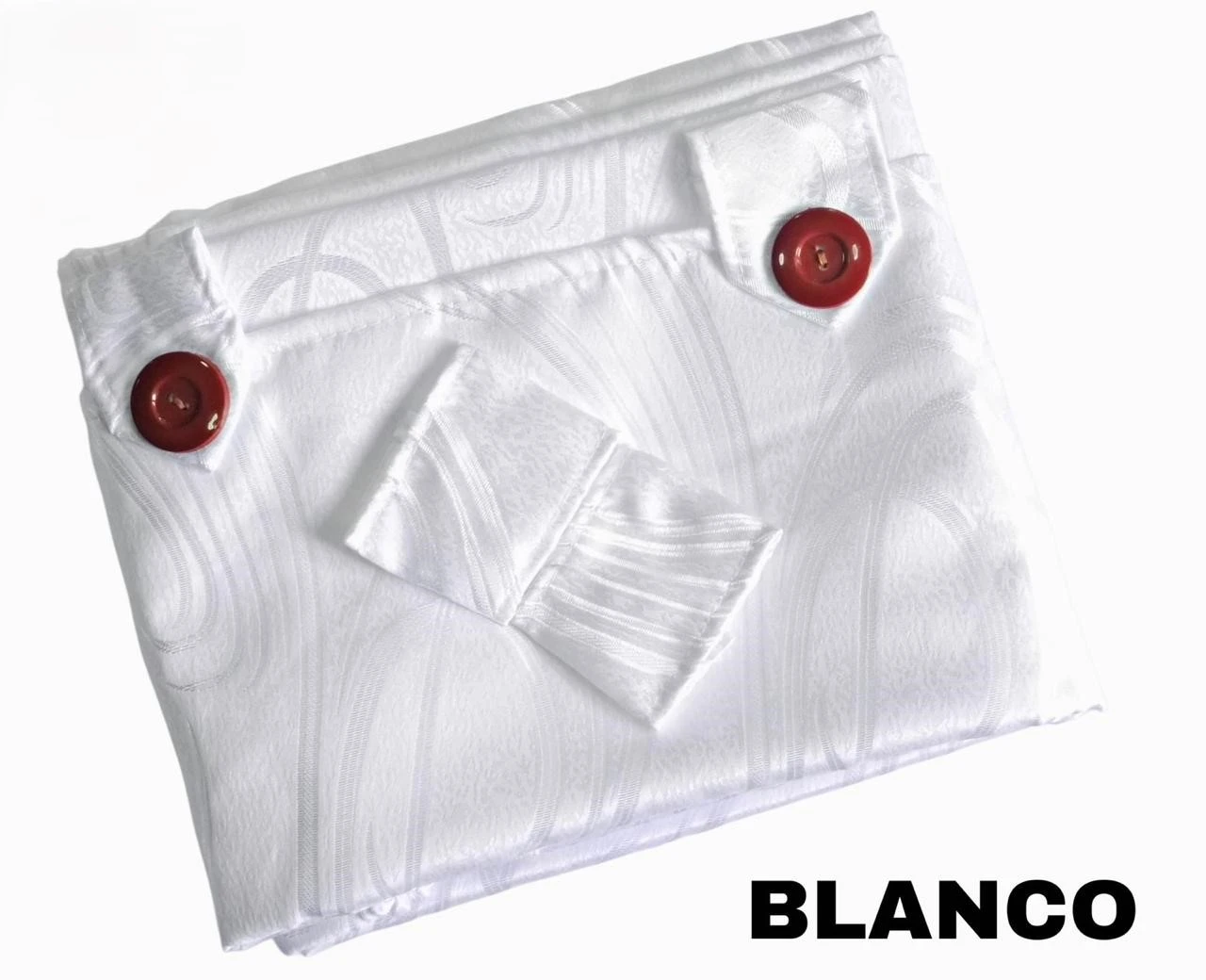 Cortina persiana en tela blanca con patrón jacquard, detalles de botones rojos y pliegues decorativos.