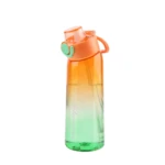 Botella deportiva de agua saborizada con cápsulas naturales - Hidrata tu día sin aditivos artificiales